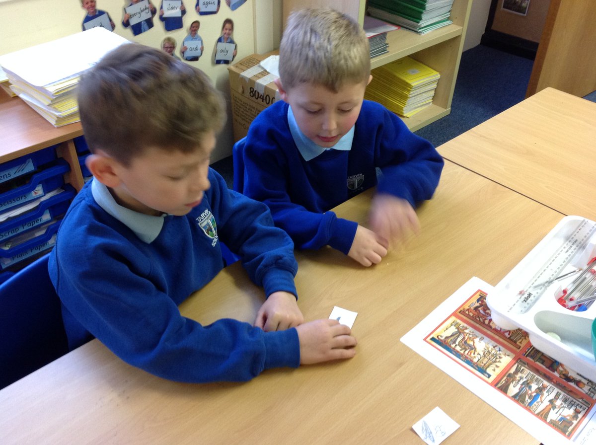 TarvinPrimary's tweet photo. Great fun in Potter class! We guessed the meaning of symbols, while learning about Ancient Egyptian hieroglyphics. #historyofcommunication #teamwork https://t.co/cXICNEbkMc