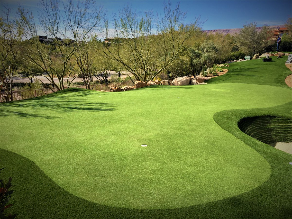 cg_lasvegas's tweet photo. We don't accept anything less than perfection here at Celebrity Greens! 😍⛳️ https://t.co/L0FPyFCagl