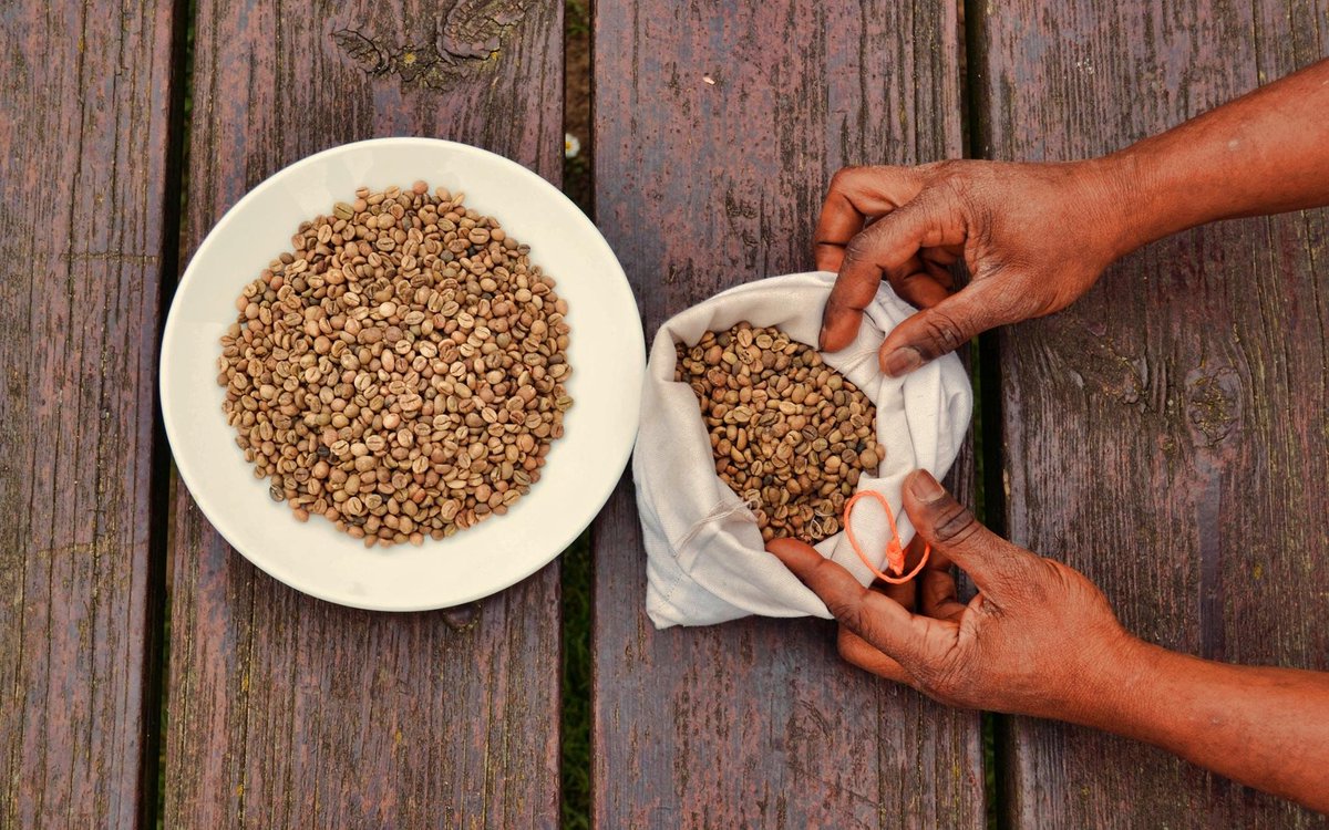 mickknutson's tweet image. Create Your Own Constraints With Bean Validation 2.0: Data integrity is an important part of application logic. Bean Validation is an API that provides a facility for validating objects,… bit.ly/2DcVuYl #java #tutorial #java_ee_8 #bean_validation_2_0 #mickknutson