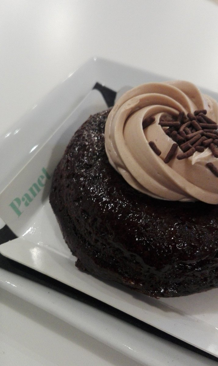 guiomar_sp's tweet photo. New in town. #FatFluencer https://t.co/K5hRIlOTmv