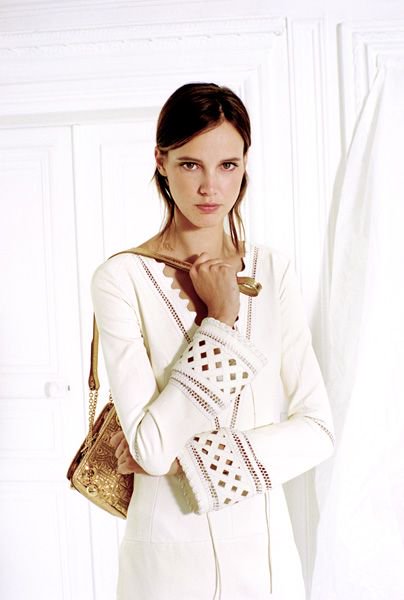 jitroisparis's tweet photo. #Jitrois Spring/Summer2018 Collection I Digital Sulfur I 'Burning' embroidered stretch lambskin dress and Klub J3 lambskin bag I #NicolasSantos #SalvatoreCaputo #BenjaminKirchhoff #HeloiseGiraud I DISCOVER MORE - https://t.co/pJQ7qoy7wX #leather #suede #ss18 #pfw https://t.co/rDVnpbi9iQ