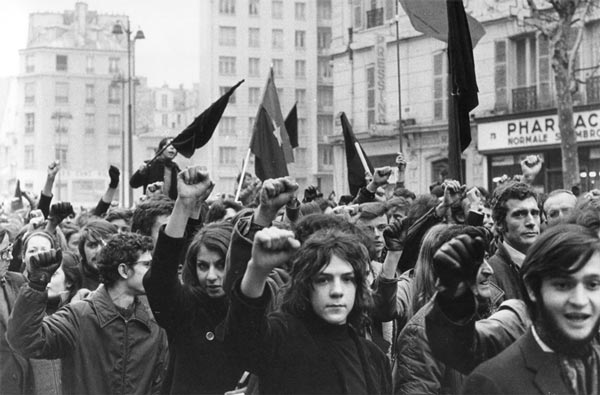 La_V_Inter's tweet photo. Hace 50 años empezó el Mayo del 68, la mayor huelga de la historia de Francia que supuso un avance histórico en los pactos sociales.
#GeneracionRobada #Mayo68 https://t.co/IrY2KbyUyH
