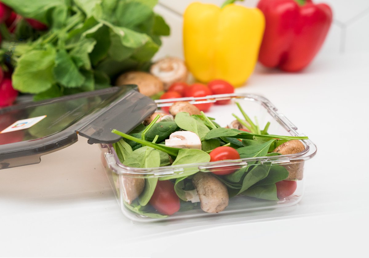 WellslockUSA's tweet photo. Craving a little something sweet instead of your salad? Don’t let those veggies go to waste and store them in our #wellslock containers! https://t.co/JwnQbaptCp