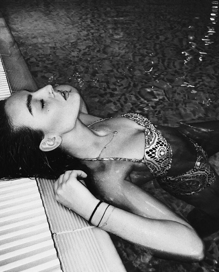 perriestag's tweet photo. confirmed: this is the new work of art, perfection in all existing angles named Perrie Louise Edwards https://t.co/s0A4IrWlOh