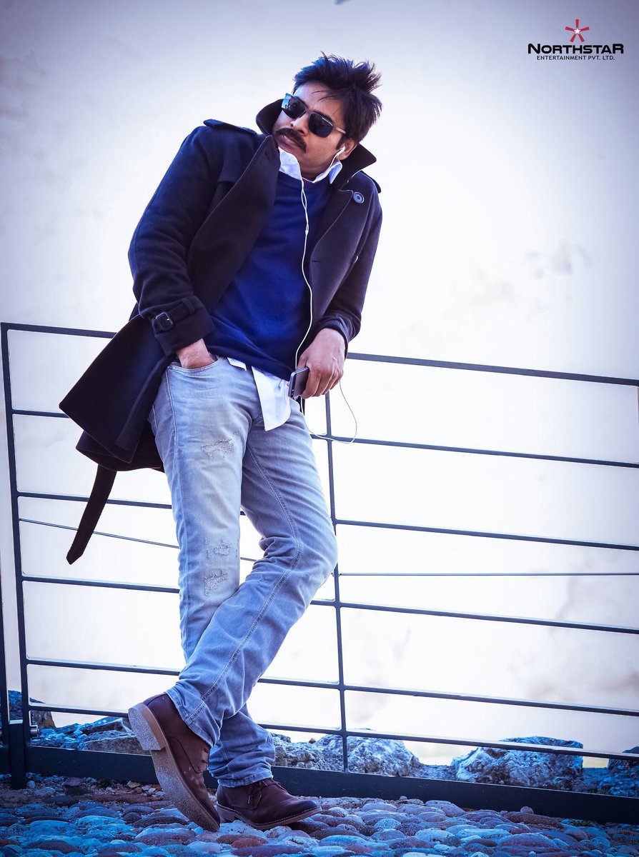 #Agnyaathavaasi Review - Detailed FIRST REPORT - What on earth have they done to Pawan Kalyan?!