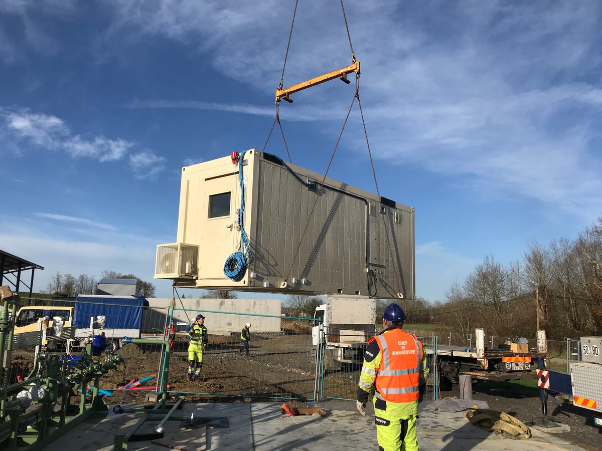 Pose du compteur de prod #Biomethane , le 2ème de @Tigfcontact ! Y a plus qu'à remplir le tuyau !