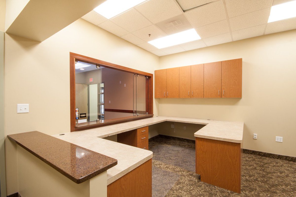 NAI_PCG_BOSTON's tweet photo. #Medical #Office &amp; #Dentist #Suites Available #ForLease at Emerson Place, 41-55 North Rd., in #Bedford#MA. For more information on this property visit https://t.co/tvXWm5qB7i or contact @MarilynCRE495, @mattquinlan50 and @Alex_Berger2  #CRE #SVN #SVNPCG https://t.co/tZ40ZLCUdi