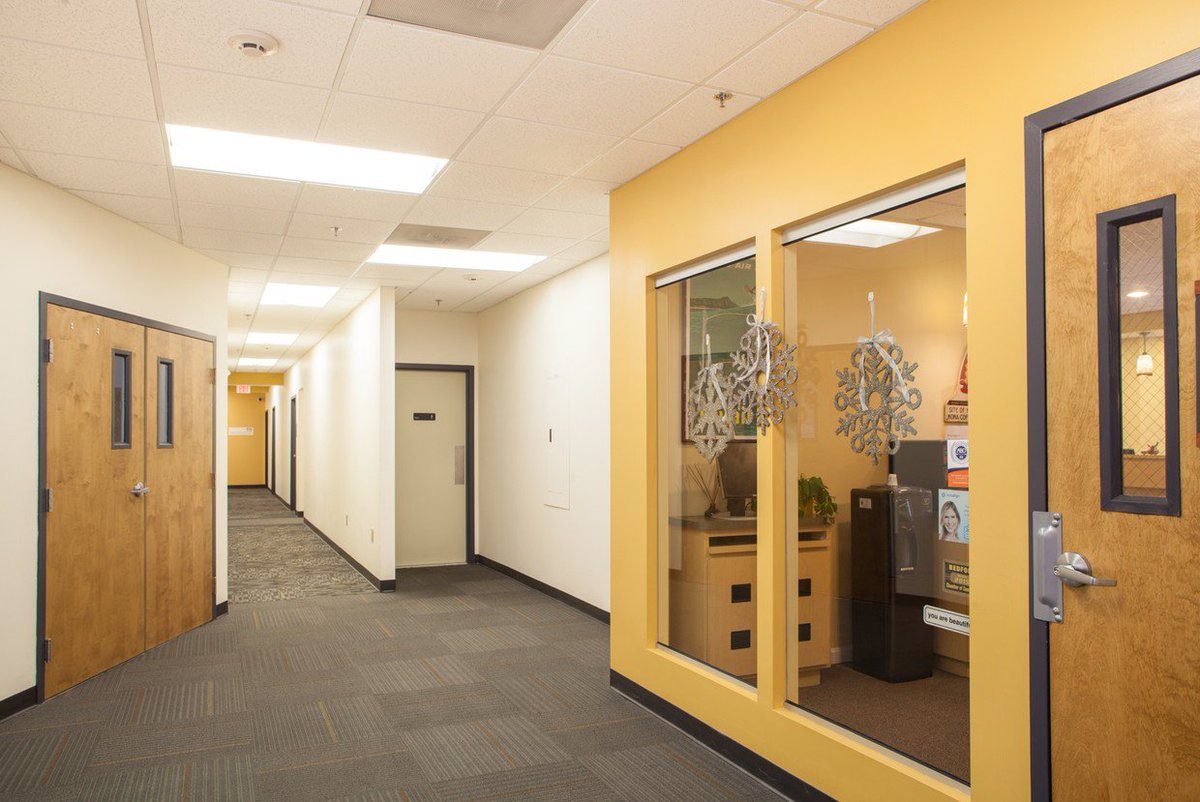 NAI_PCG_BOSTON's tweet photo. #Medical #Office &amp; #Dentist #Suites Available #ForLease at Emerson Place, 41-55 North Rd., in #Bedford#MA. For more information on this property visit https://t.co/tvXWm5qB7i or contact @MarilynCRE495, @mattquinlan50 and @Alex_Berger2  #CRE #SVN #SVNPCG https://t.co/tZ40ZLCUdi