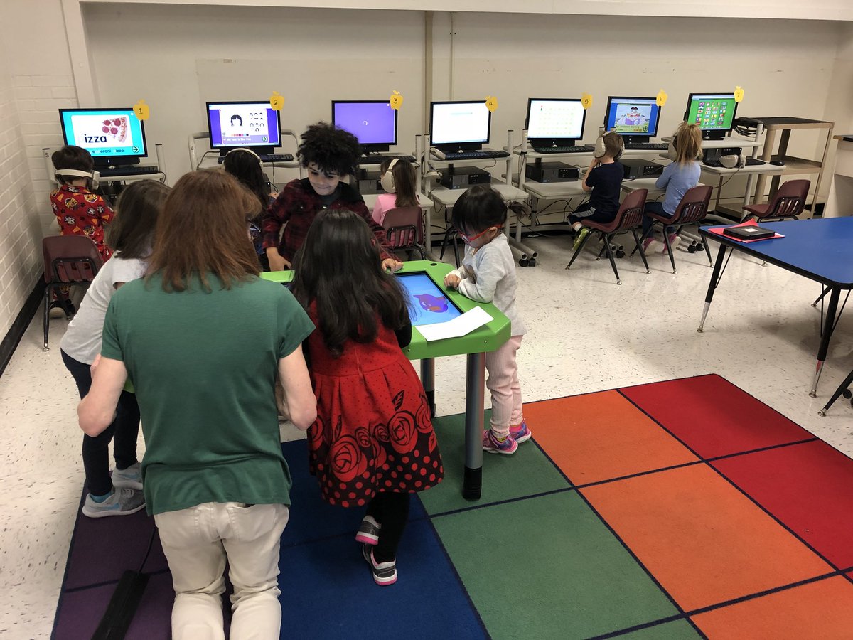 brookbears's tweet photo. @brookbears Ss enjoying the new computer lab! A special thanks to @proudacumom for being the first class to check it out🖥👍🏻😊 Happy students working together and learning in the Hatch tables 🎉 #preparinglifelonglearners #wfisdEarlyLearning #PKtech https://t.co/5U1aIrRDbg