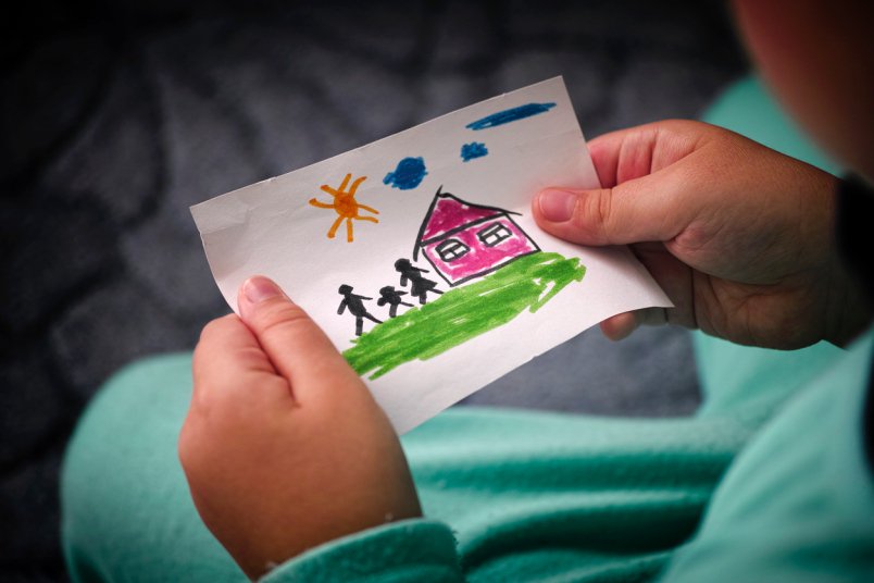 VanCourierNews's tweet photo. Report: 1,000 children in B.C. waiting to be adopted; more support needed for families https://t.co/tcavoyRZqn #adopt #adoption #BCpoli https://t.co/keWnwy5p1L
