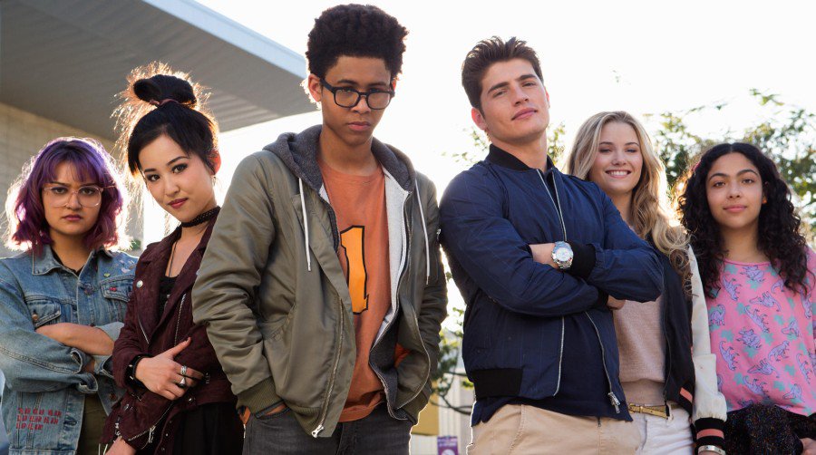 sorbana's tweet photo. Hulu, Marvel çizgi roman serisinden uyarlanan süper kahraman temalı bilim kurgu serisi #Runaways TV dizisini yeniledi. https://t.co/GkAWduL725
