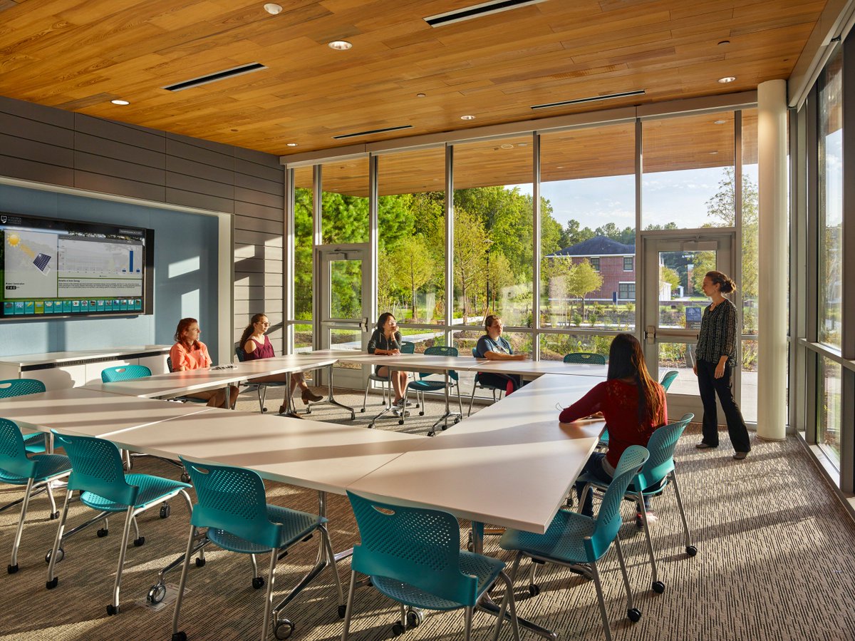 vmdoarchitects's tweet photo. The Greer Environmental Sciences Center at @vawesleyan is officially #LEED Gold Certified! @USGBC @USGBC_GV #FindyourLEED https://t.co/nlEeY8ZRQM