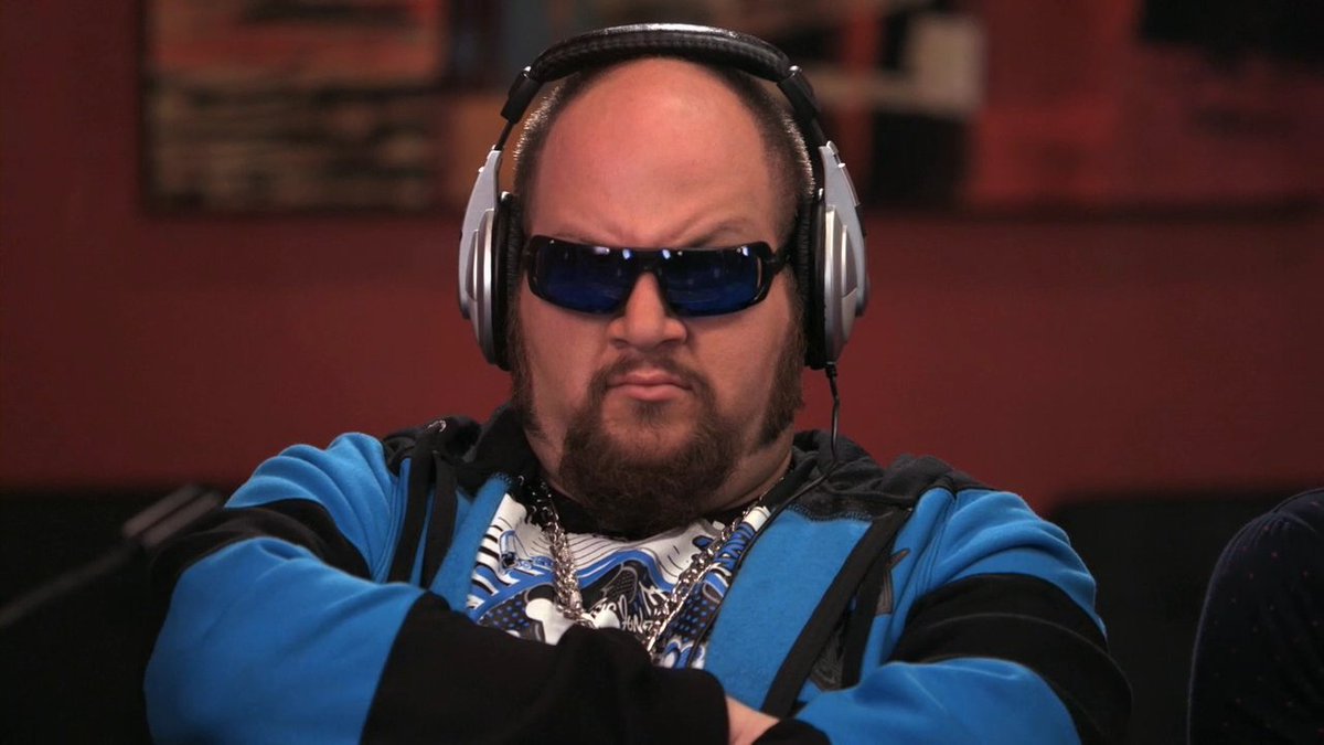 DyedMuseEMP's tweet photo. The only guy I wanna record with. https://t.co/SwUuh402P9