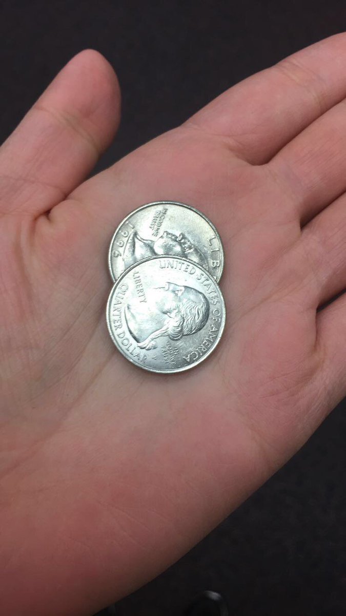 Elva728's tweet photo. YALL THIS IS WHAT MY SCHOOL PAID ME FOR MY TEXTBOOKS 😂😭😭 I went broke for those https://t.co/cFsRva5l8c