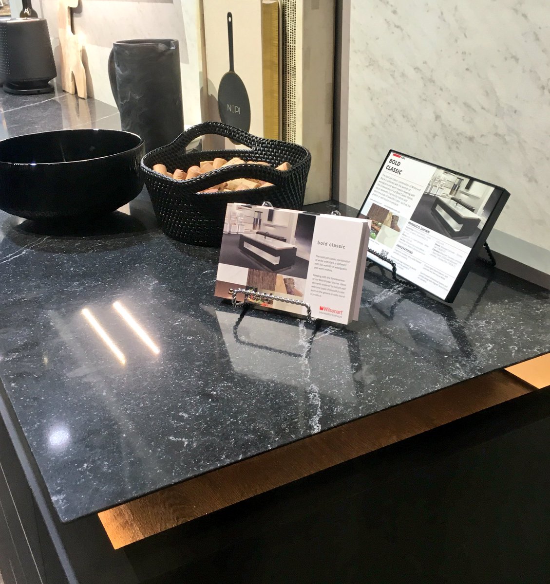 ToniSabStyle's tweet photo. A3+ @Wilsonartloving this counter edge treatment!!  #KBtribechat #explorenewsurfaces https://t.co/qus7D83kNh