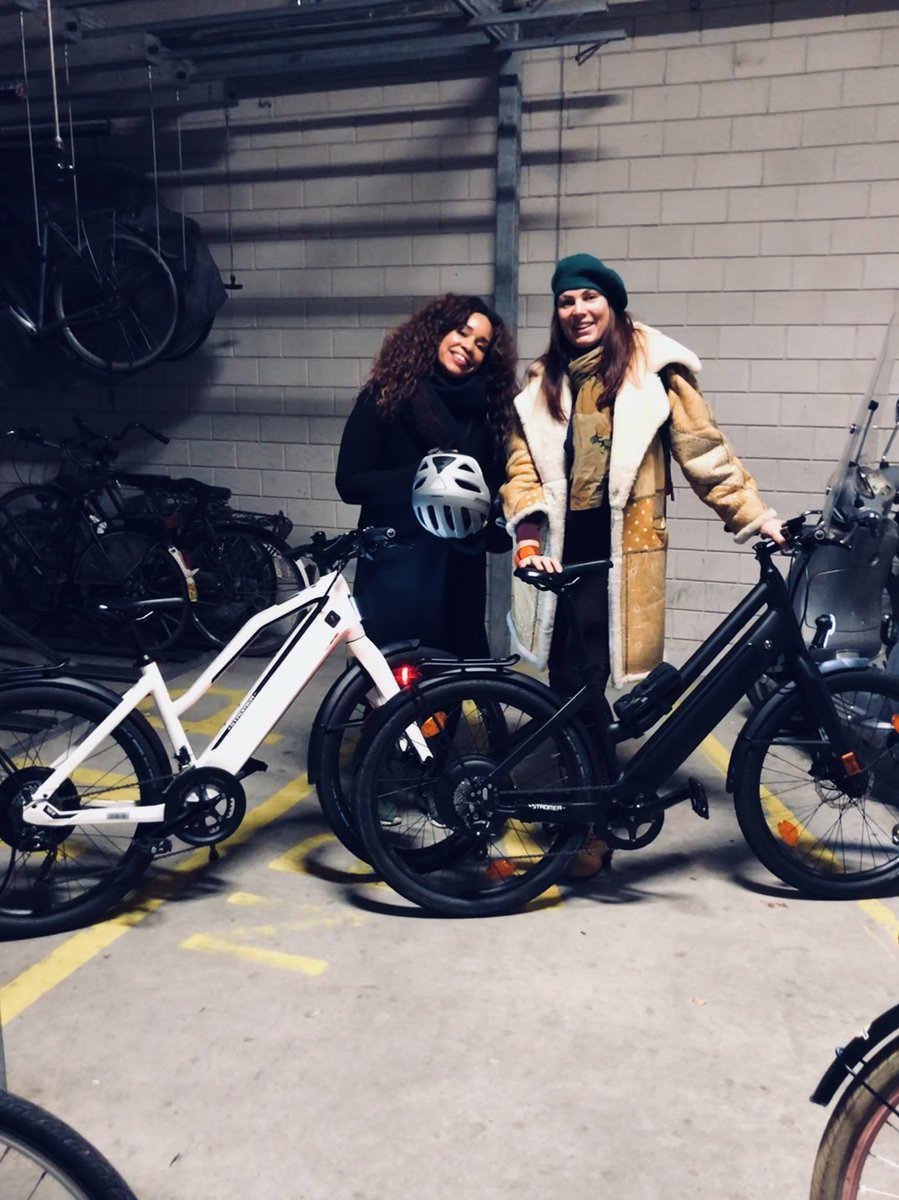 aguitacoco's tweet photo. They see me rolling! Mocht je iets voorbij zien flitsen deze week in amsterdam/Almere dan zijn wij van LINK @MBOZuidoost het. We testen twee e-bikes dank je wel @sterngroep voor deze mogelijkheid #snelheid #milieubewust #bewegen #sterngroep #ebikes #gezondeschool https://t.co/TzMnV4aazc