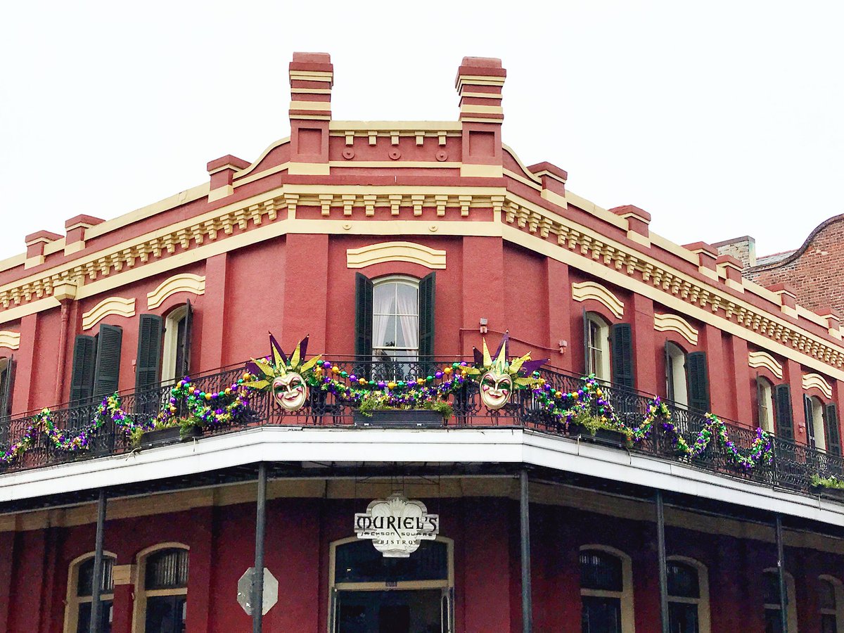 DavidMora's tweet photo. Magical Mardi Gras decorations at @MurielsNOLA. 💜💛💚 #carnivaltime #muriels #onetimeinnola https://t.co/bOCVpIFrGP