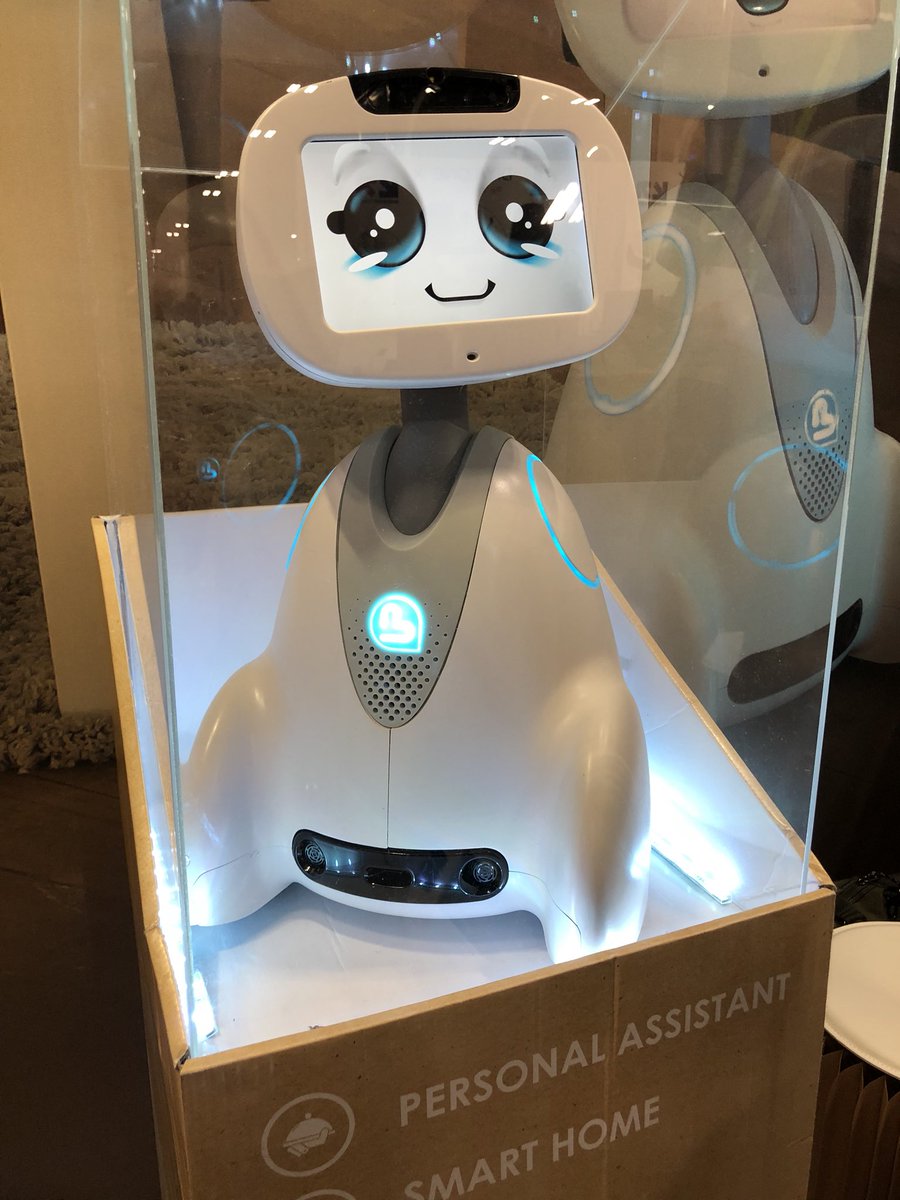 LaFrenchTech's tweet image. 🤖 Stand 50617 : Venez rencontrer BUDDY, le robot de @BlueFrogRobotic qui participe à la vie quotidienne de toute la famille ! Il a gagné le très prestigieux « Best of Innovation Award » au #CES2018 dans la catégorie « Robotics and Drones » #FrenchTechCES #FrenchTech