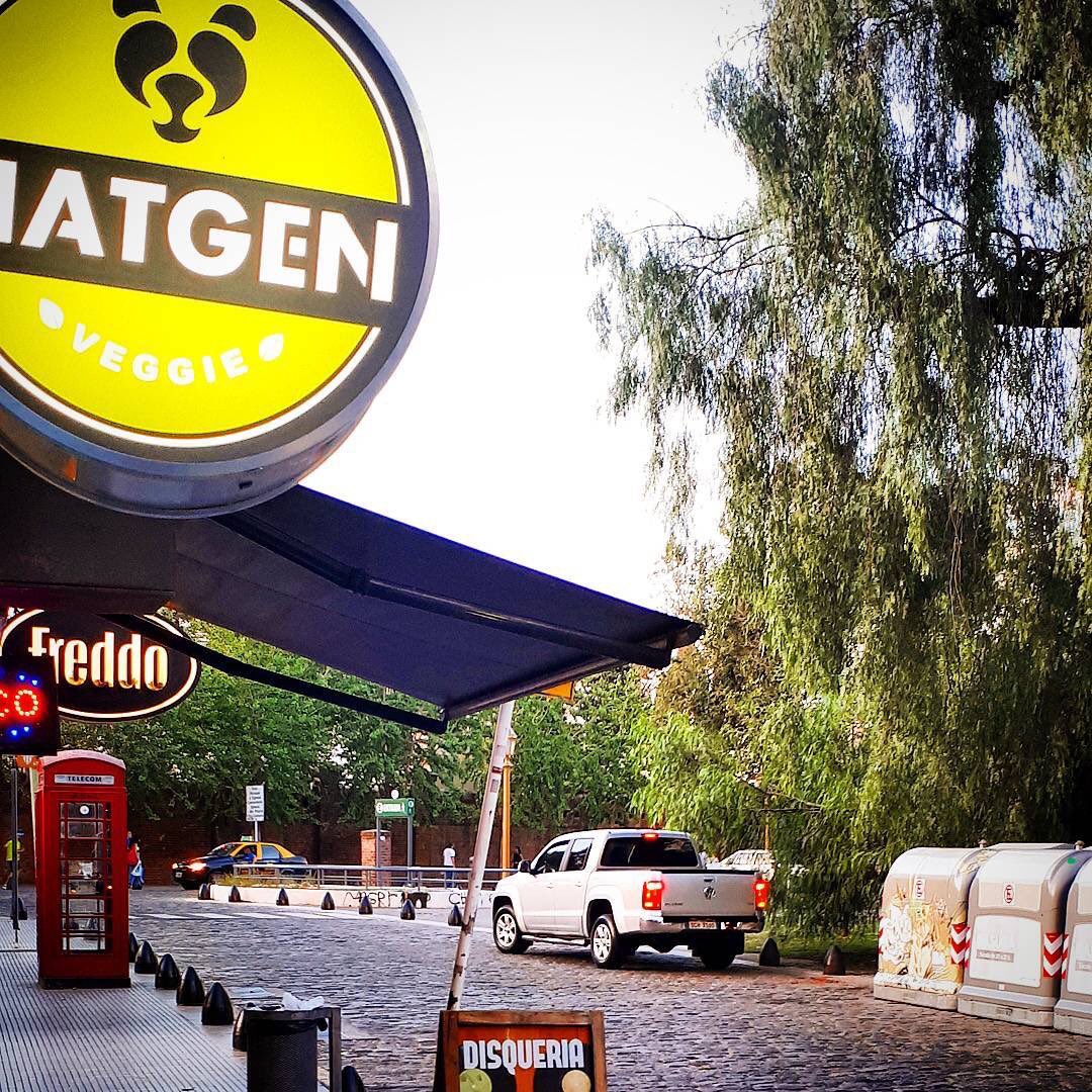 NaturalGENok's tweet image. ¡Ya están listos tus Almuerzos #takeaway en las sucursales Villa Crespo, Colegiales y Martínez! 
¡Renovamos todo el menú del medio día!
Acercate y sorprendete con nuestras propuestas 100% #VEGAN 
Lo más rico lo encontras en Tiendas #NATGEN
#VeganForLife