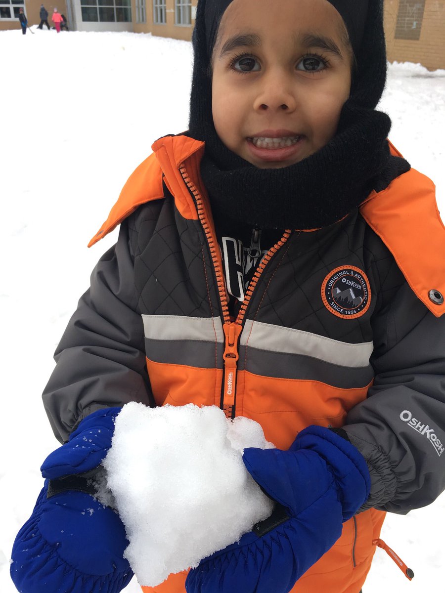 MrsMTLC's tweet photo. Fun in the snow today, building and making with @k4Rockets #rpsisawesome https://t.co/cgj2690rrl