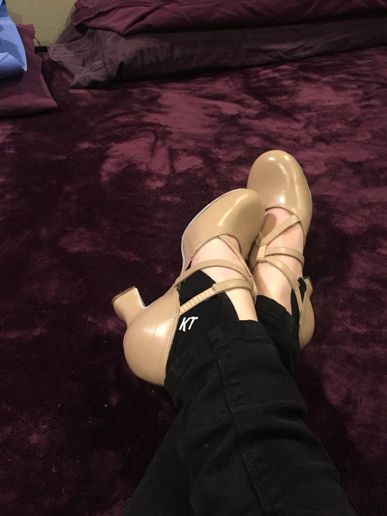 SisiliaShaffer's tweet image. Perfect. My feet have never felt more supported. #laduca #firstpair