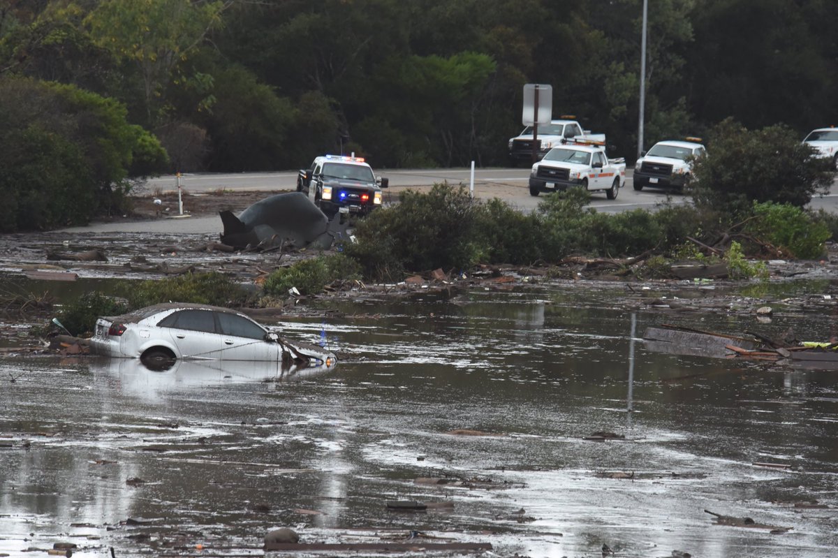 Floods and mudslides hit Montecito California DTIClndVoAAsiJu