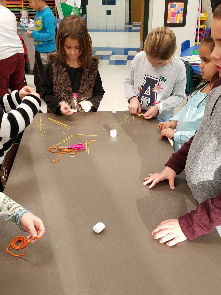 DawnEelman's tweet photo. Spaghetti Tower STEM challenge in second grade! #bravobburg https://t.co/LhbkxR84ok