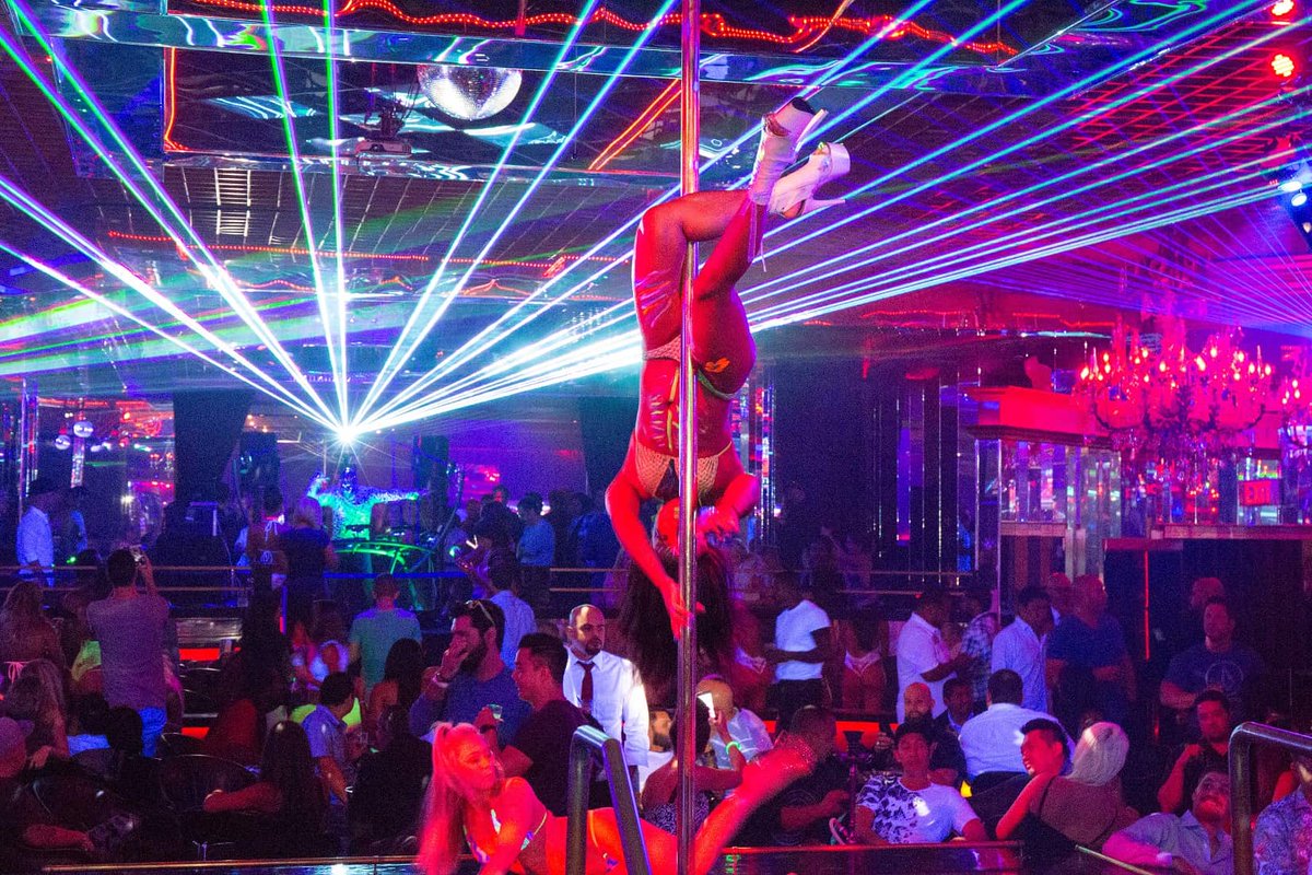 Experience Crazy Horse 3 Strip Club! 