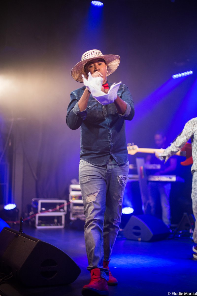 paille972's tweet image. 2018 NOU PA KAY BAISSÉ ZIÉ BA YO.