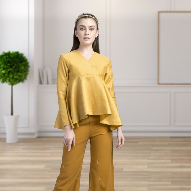 ModestroveLondon tweet media