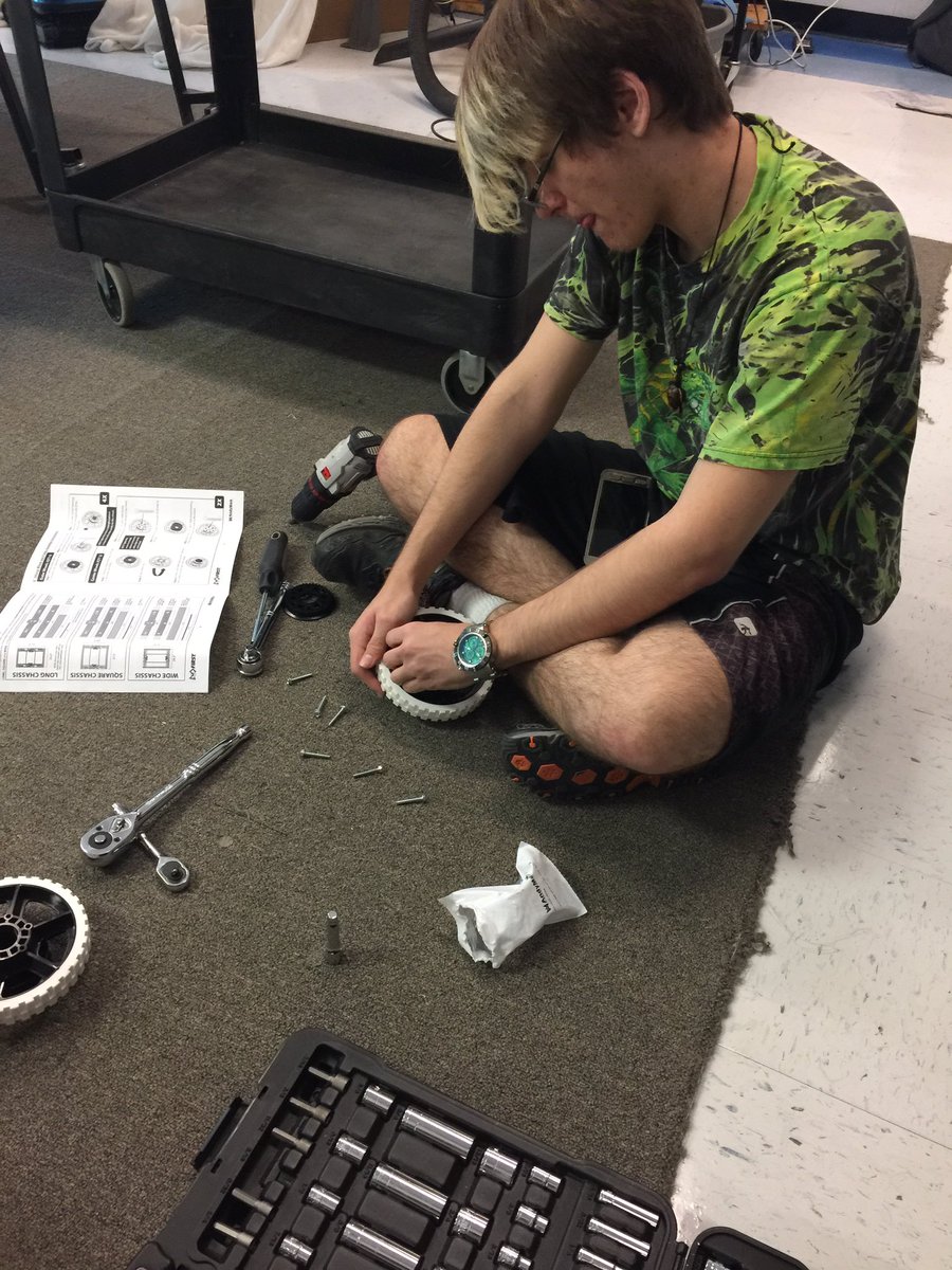aynorrobotics's tweet image. Robotics build day...@AynorHighSchool 
#powerup #FIRST