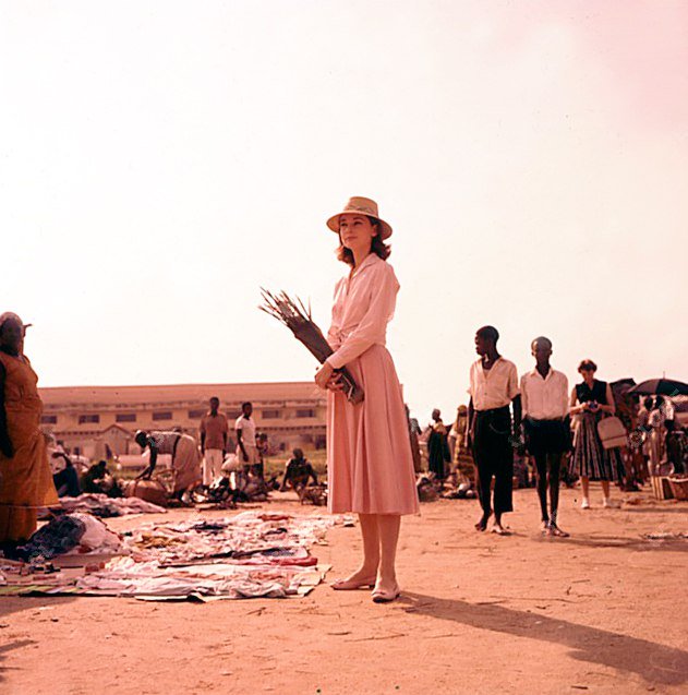 SoAudreyHepburn's tweet photo. Audrey Hepburn photographed by Leo Fuchs, 1958 https://t.co/gFAUwxu7uQ