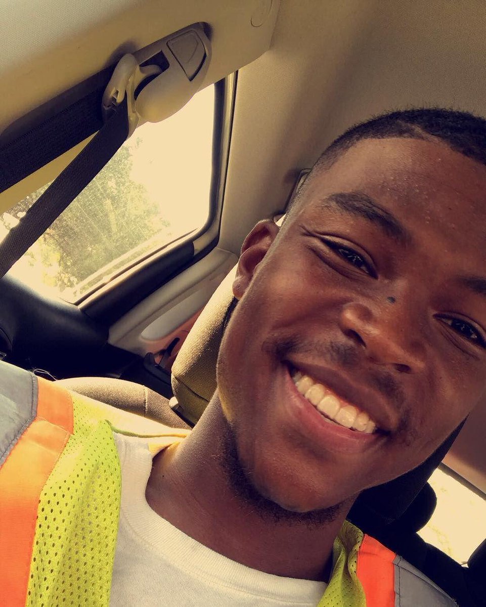 Invisalign's tweet photo. Whether you’re thinking homework and school dances or budgets and team meetings, Invisalign® clear aligners can straighten teeth at any life stage. Take the Smile Assessment to start your journey today. (Photo credit: @yung_nipsino) #InvisalignSmile 
https://t.co/vzGQClpE1a https://t.co/03NXunWrss