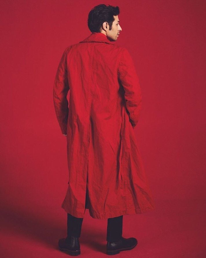 Canlandırdığın her karaktere kendinden “ufak tefek” bir seyler katmanla ve gün geçtikçe devleşen oyunculuğunla göz dolduruyorsun. Yeni yaşın sana sağlık,mutluluk,huzur ve daha çok farkındalık katsın. Çok seviliyorsun, nice mutlu yaşlara! ❣️🎈🎁 
#MertFırat || <a href="/mert__firat/">Mert FIRAT</a>