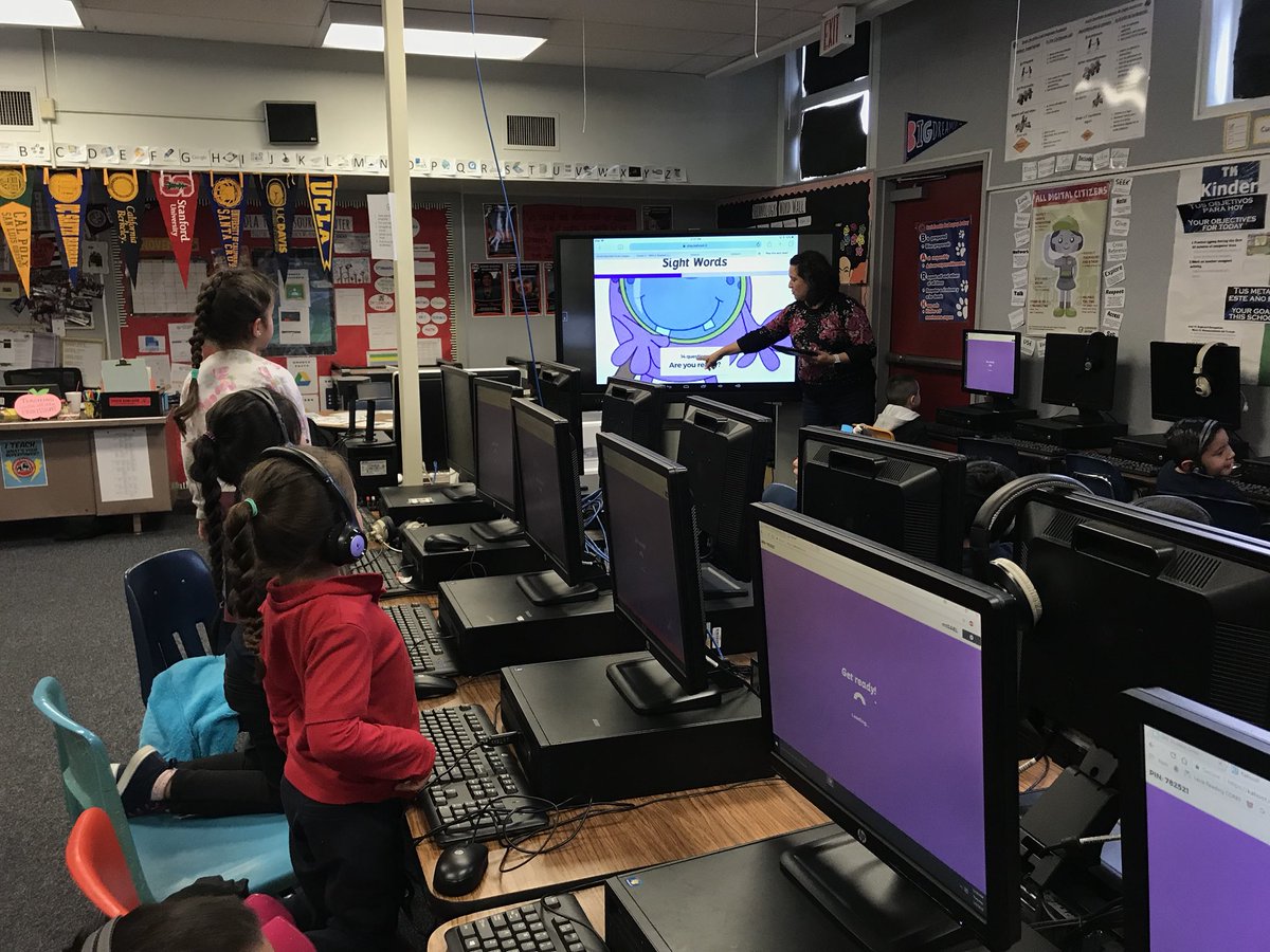 Our Kinder babies were excited to play Kahoot! to review their sight words👏🏻