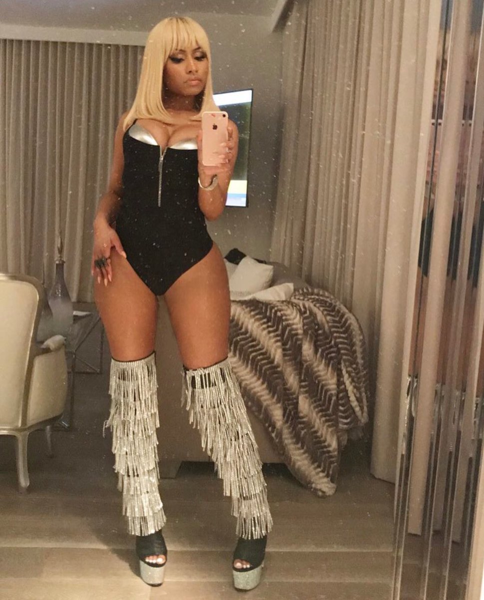 minajdiditonem's tweet photo. piece of art 💎
#SheForKeepsVIDEO https://t.co/tekDOIdgsq