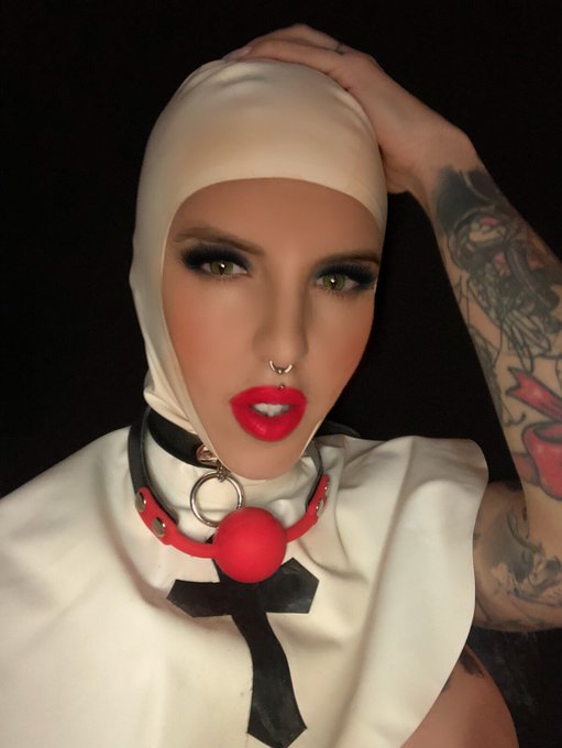 Watch Yemaya Gonzalez's leaked NSFW photo on TwXstars