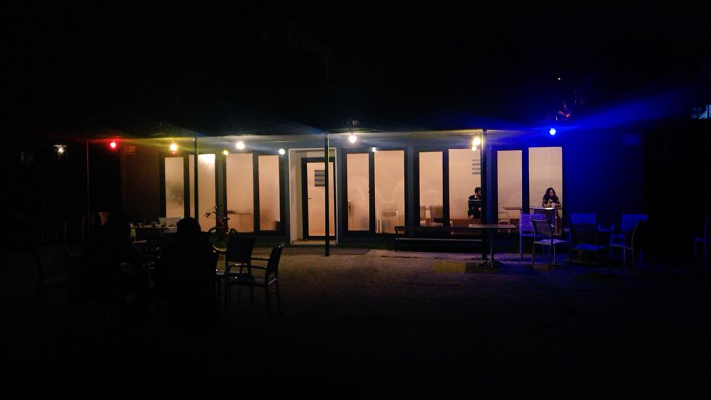 Çayhane açılışa hazırlanıyor