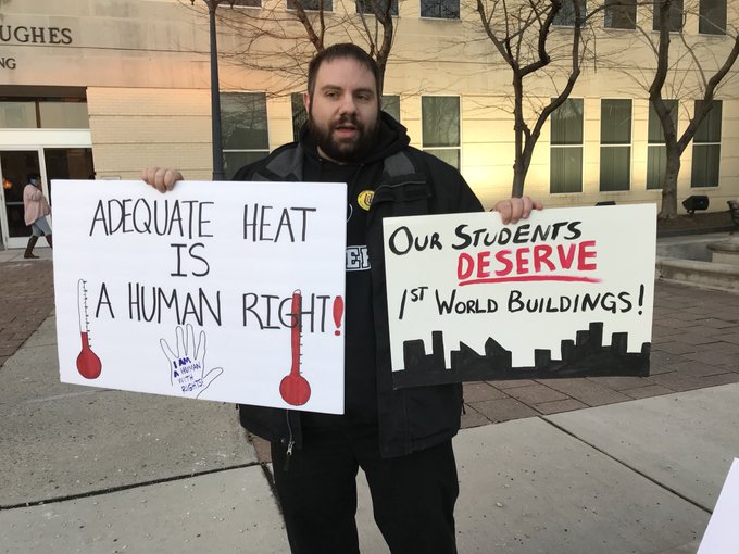 View image on Twitter