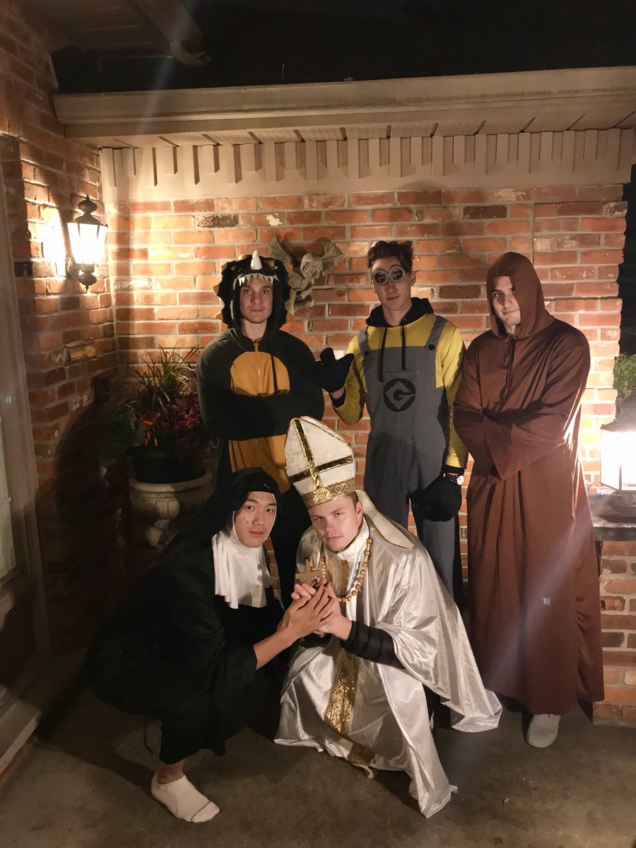 88Forms's tweet image. Gunna miss these fellas. Made some memories that I’ll never forget with you guys and will continue to talk about all the time. You guys are family to me❤️ Goodluck the rest of the way with all your teams and kill it, I’ll miss all of you!!  #billetbro4life