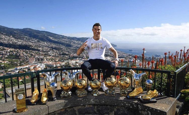 YoSoyRenee_'s tweet photo. Podrás estar en un mal momento, pero para mi siempre seras el mejor del mundo
Apoyo desde Venezuela 😊 @Cristiano https://t.co/Lm0zdmFbgr