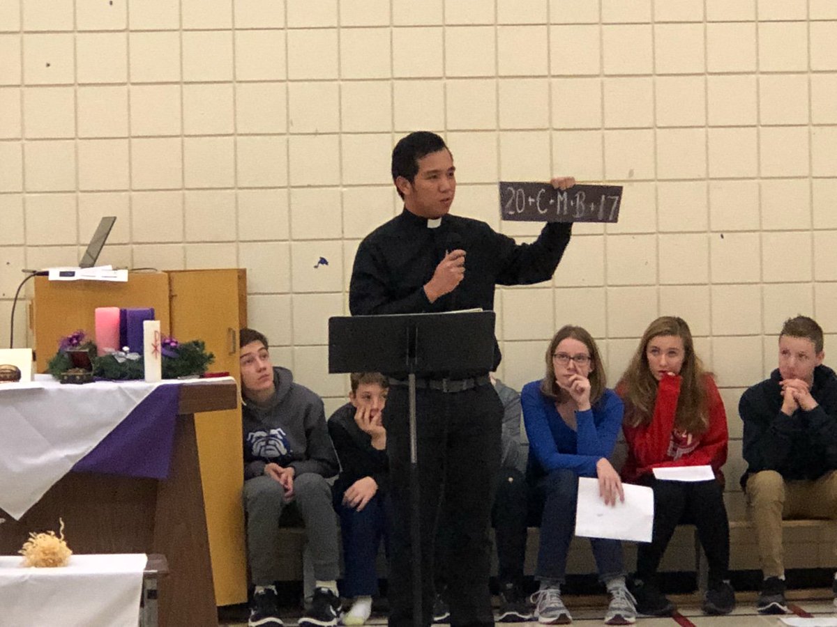 StMargRCSD's tweet photo. TY Frs for joining us for our #romancatholic &amp; #greekcatholic #Epiphany2018 celebrations #weareblessed #holywater #doorblessings #giftsofmagi @ResParishRegina @RCSD_No81 @MilesMeyersRCSD https://t.co/5k7vcofBeO