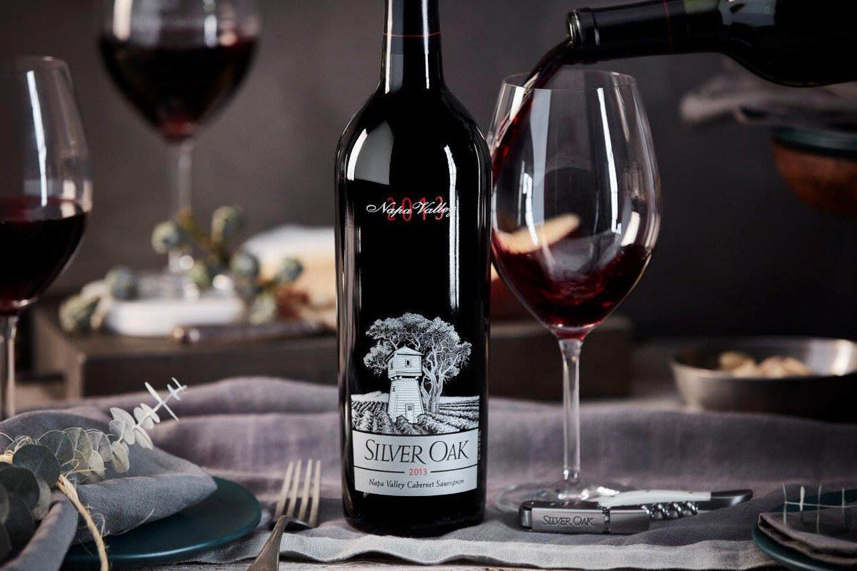 SilverOak's tweet photo. Beautiful and delicious. Our 2013 Napa Valley Cabernet has arrived. #lifeisacabernet https://t.co/uyJouKGmSb