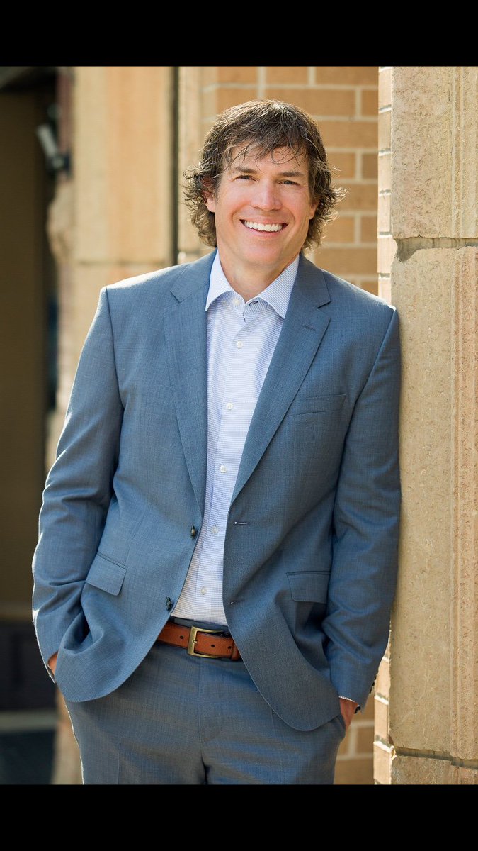 SteveJacobsonMD's tweet photo. Today we have more options than ever with regard to implant size, shape, and feel. Whether it’s a natural look or a full upper pole, Dr. Steven Jacobson has the experience with the widest variety of implant options to meet your desired outcome. https://t.co/55qgjlojaT