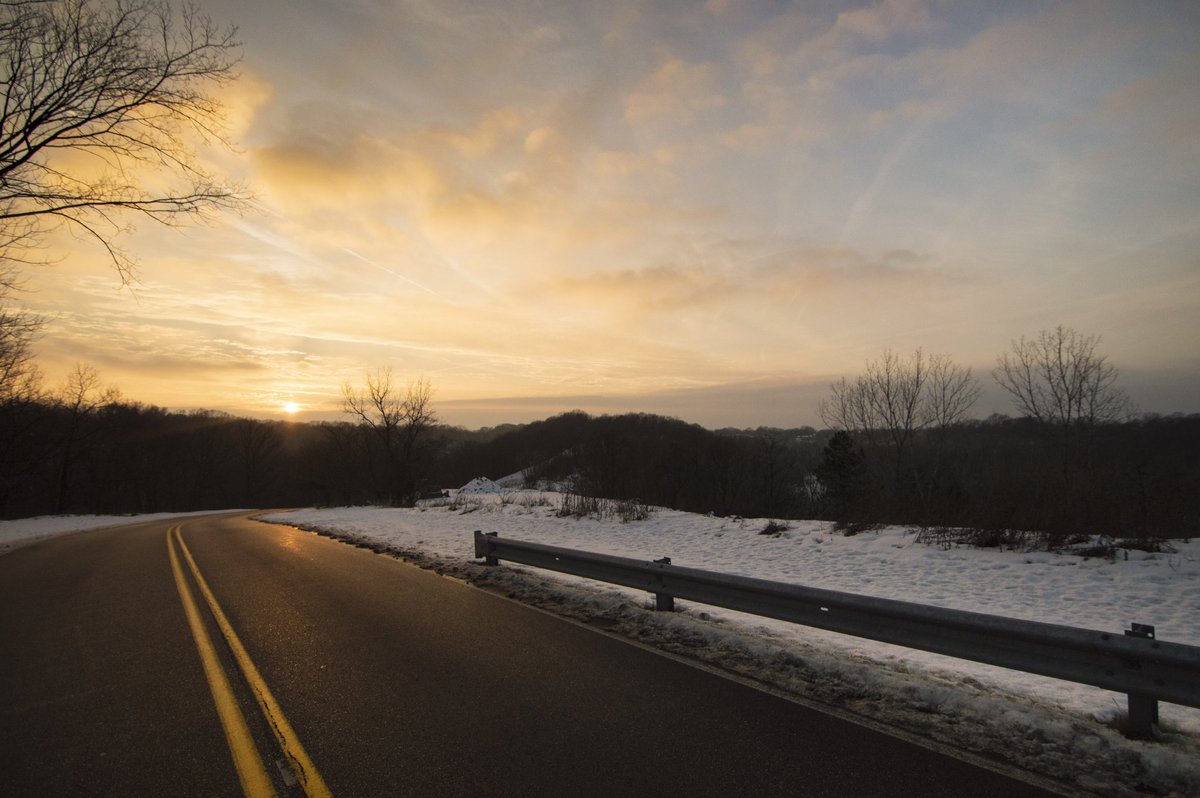 markincle's tweet image. Great sunset in the @clevemetroparks Rocky River Reservation.