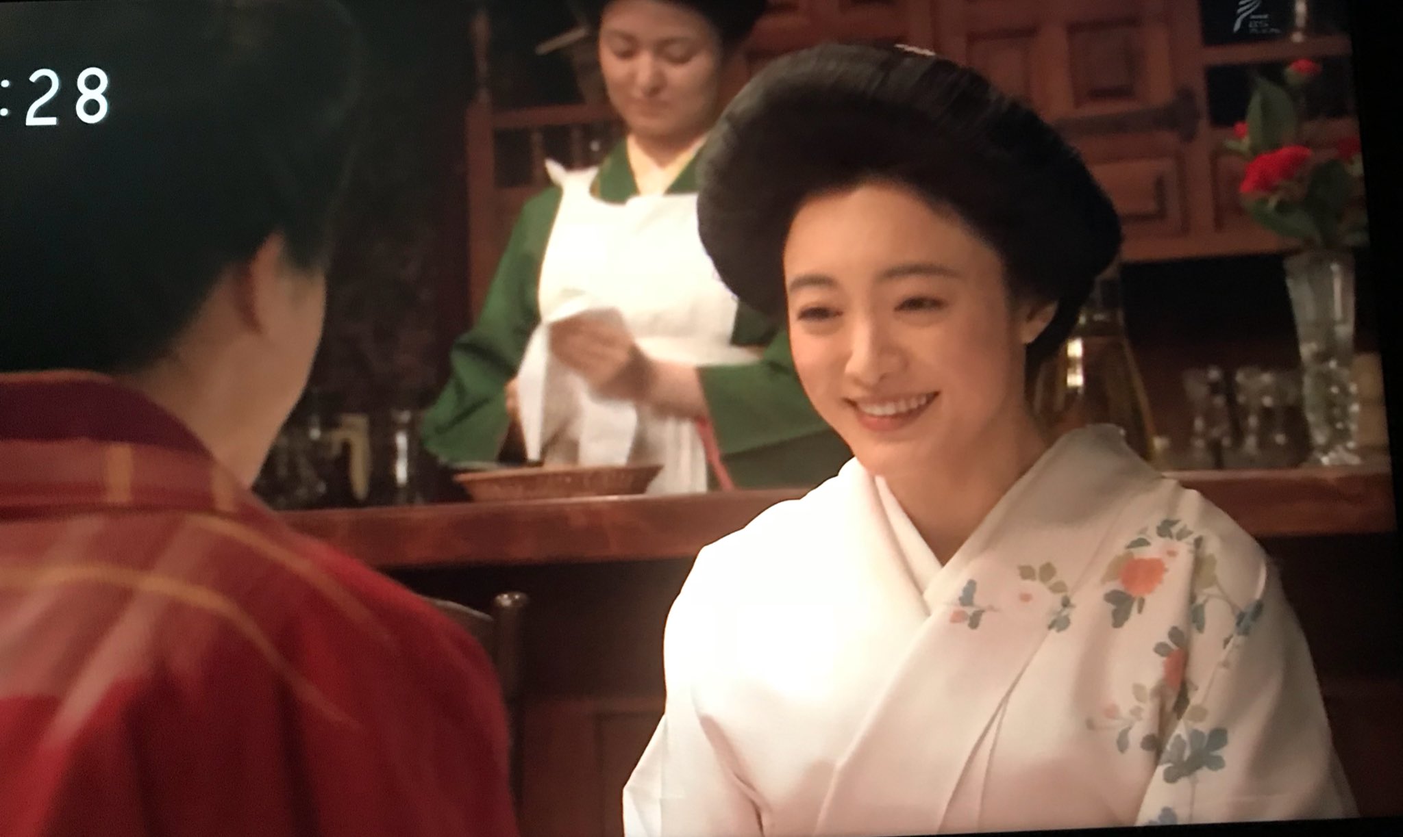 Twitter এ H Kura 蓮様 今日は特に御綺麗です もちろん彼と会う為だけど そこに現夫伝助が 鉢合わせの修羅場が 物凄い 花子と アン Nhk 仲間由紀恵 嘉納伝助 T Co F9uxh7ei1d ট ইট র