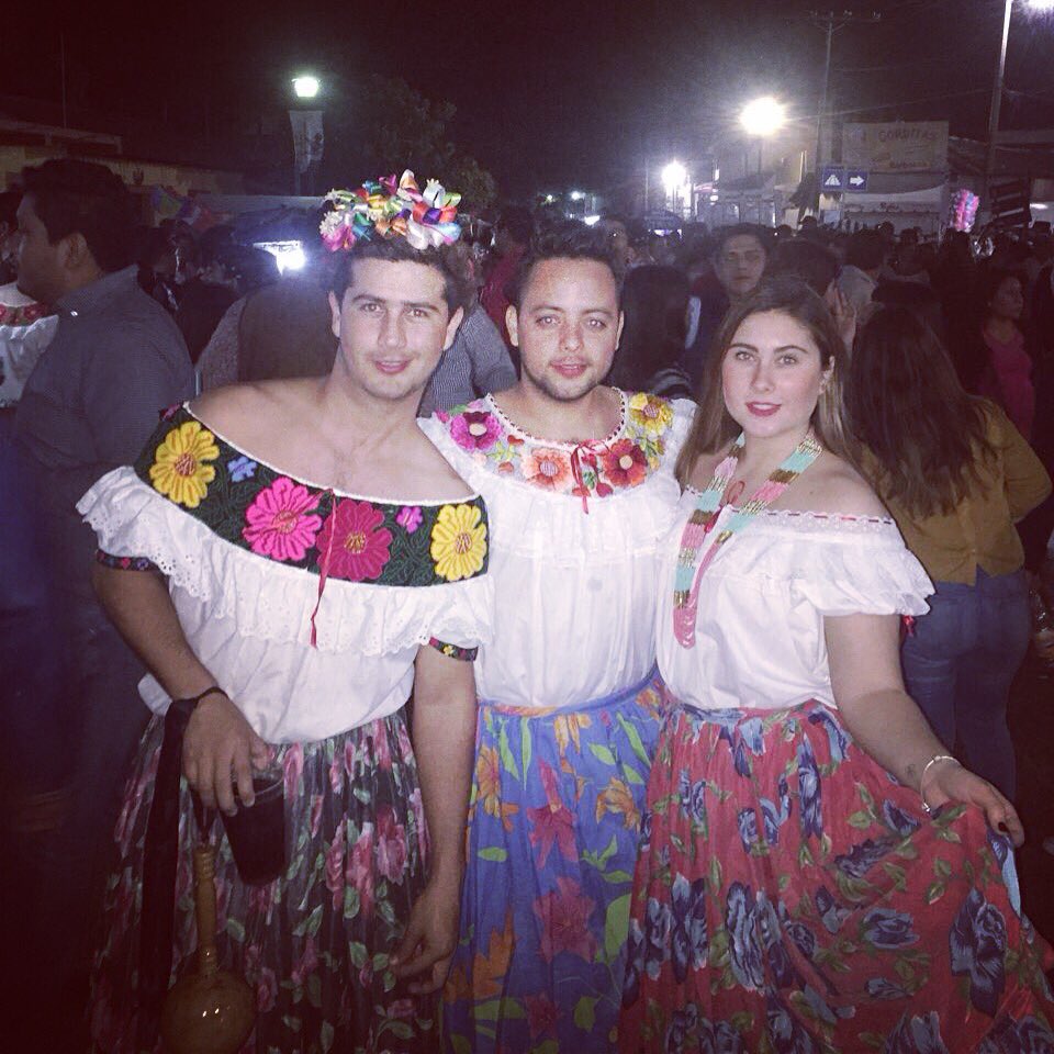 Charlyjohansson's tweet photo. Asi el primer anuncio de la feria De Chiapa De Corzo! 

#FeriaDeEnero2018 #Tradiciones #Chuntaes https://t.co/7azHol5rtL