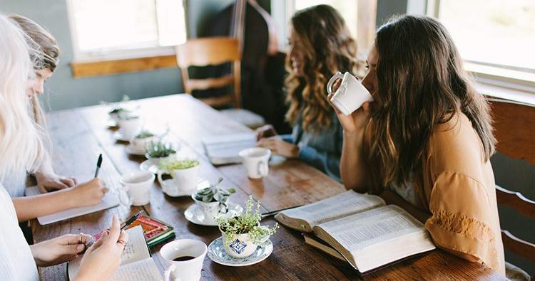 cindalu78's tweet photo. Here are some tips, encouragement, and adorable printables to help your small group start off the new year with some fireworks! #LifeWayWomen  - https://t.co/jSXQn2tEjO https://t.co/bJgOb8Xh7A
