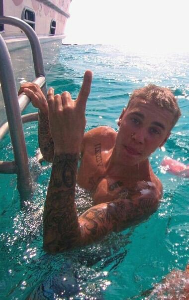 DÊEM RT
DÊEM RT

#iHeartAwards #BestFanArmy #Beliebers