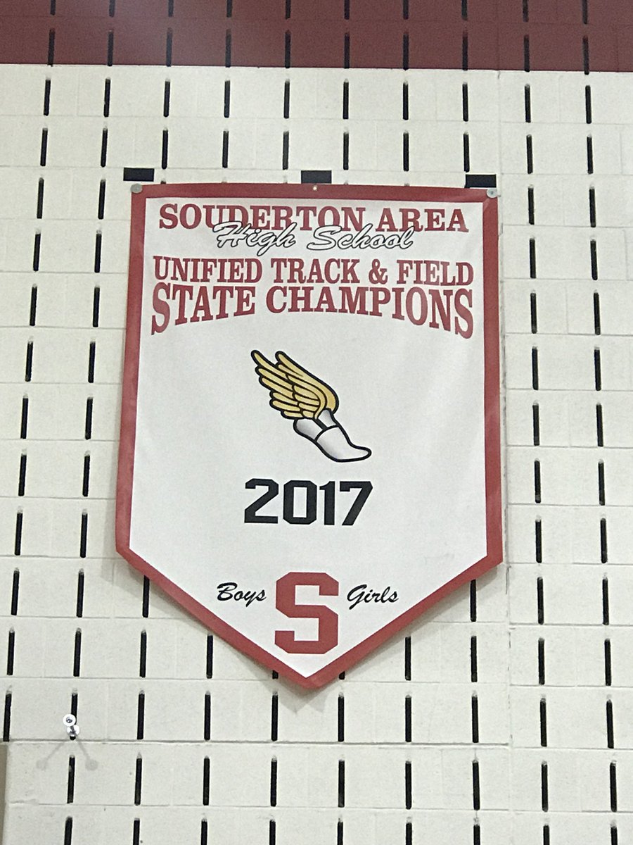 Soudy_Unified's tweet image. Tonight our Unified Sports teams were honored between varsity b-ball game. The State Championship team also unveiled their Championship banner from last spring! #SoudyPlaysUnified #WeChooseToInclude @SOLsports @soudysection @AthleticsSahs @SpecialOlympiPA @SpecOlyMontcoPA